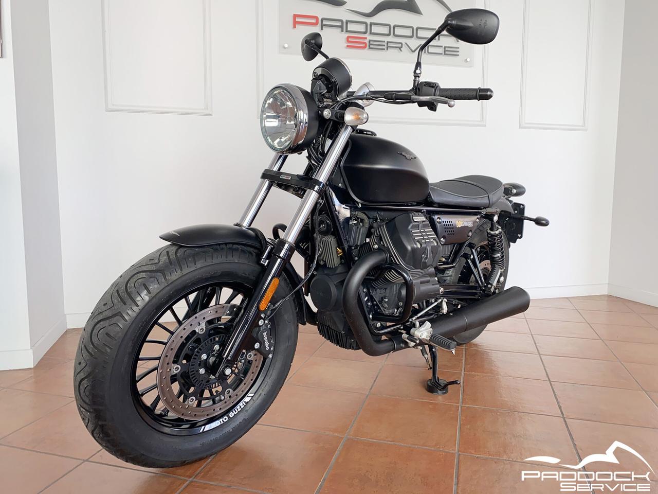 Moto Guzzi V9 Bobber 2016 nero opaco