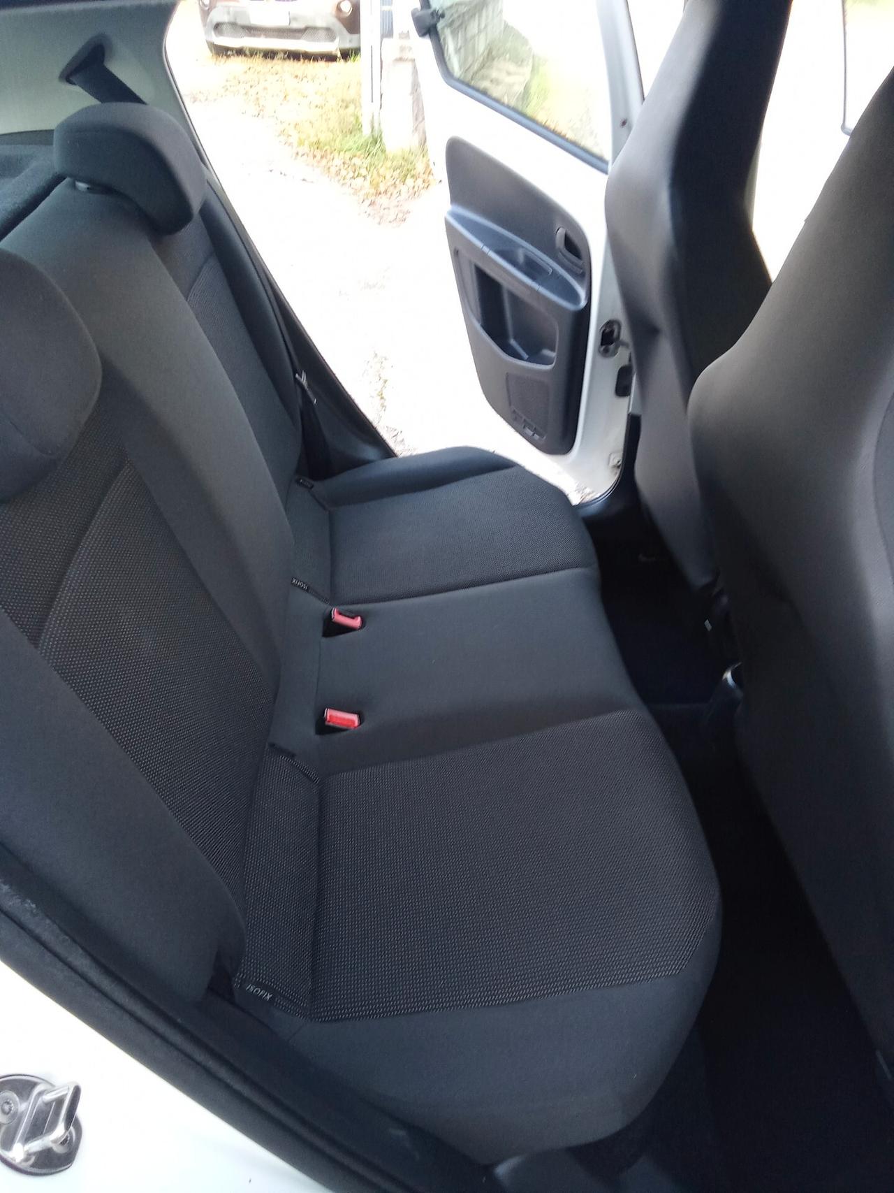 Volkswagen up! 1.0 5p. eco move 015