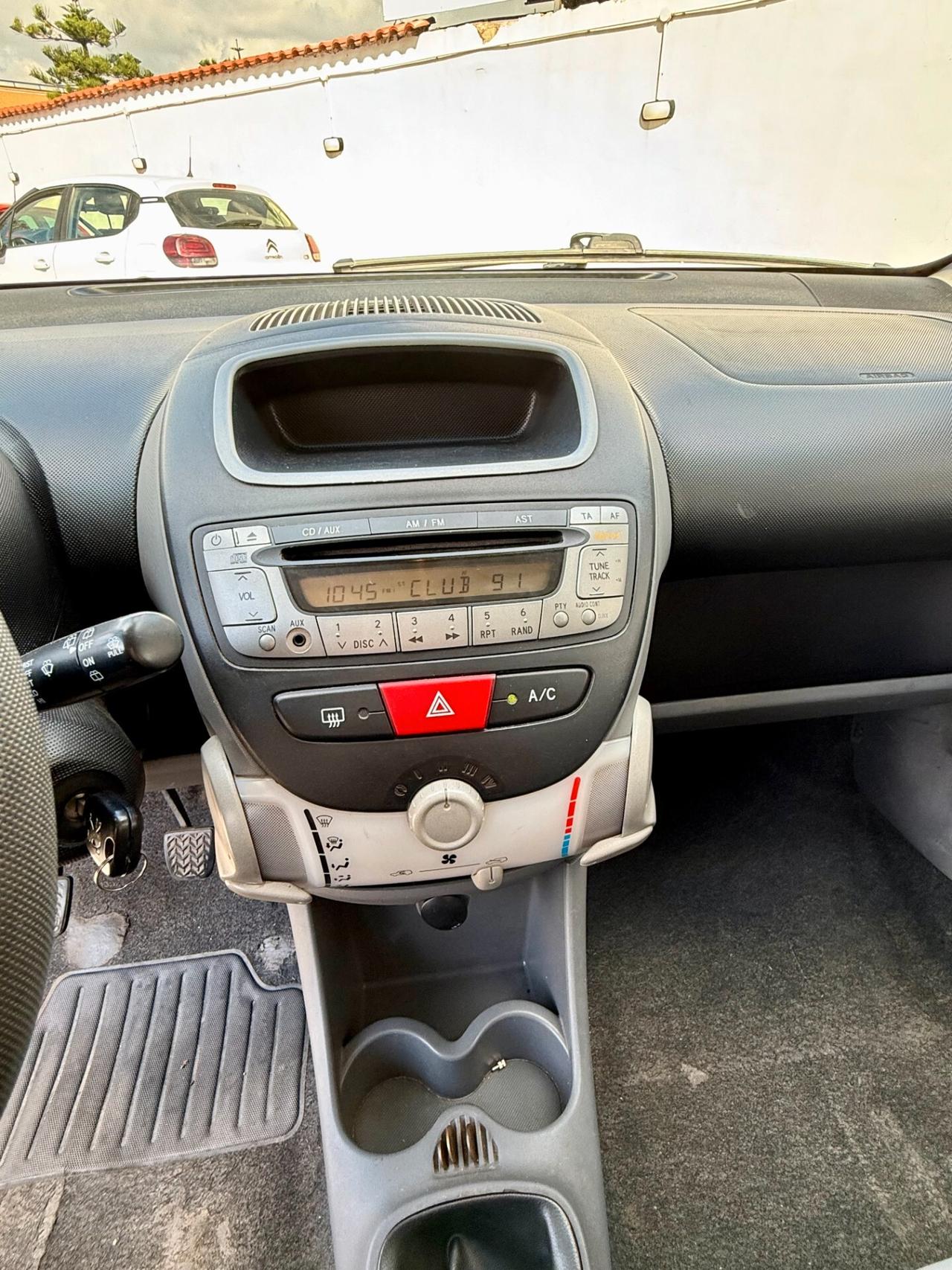 Peugeot 107 1.0 68CV 5p. Plaisir