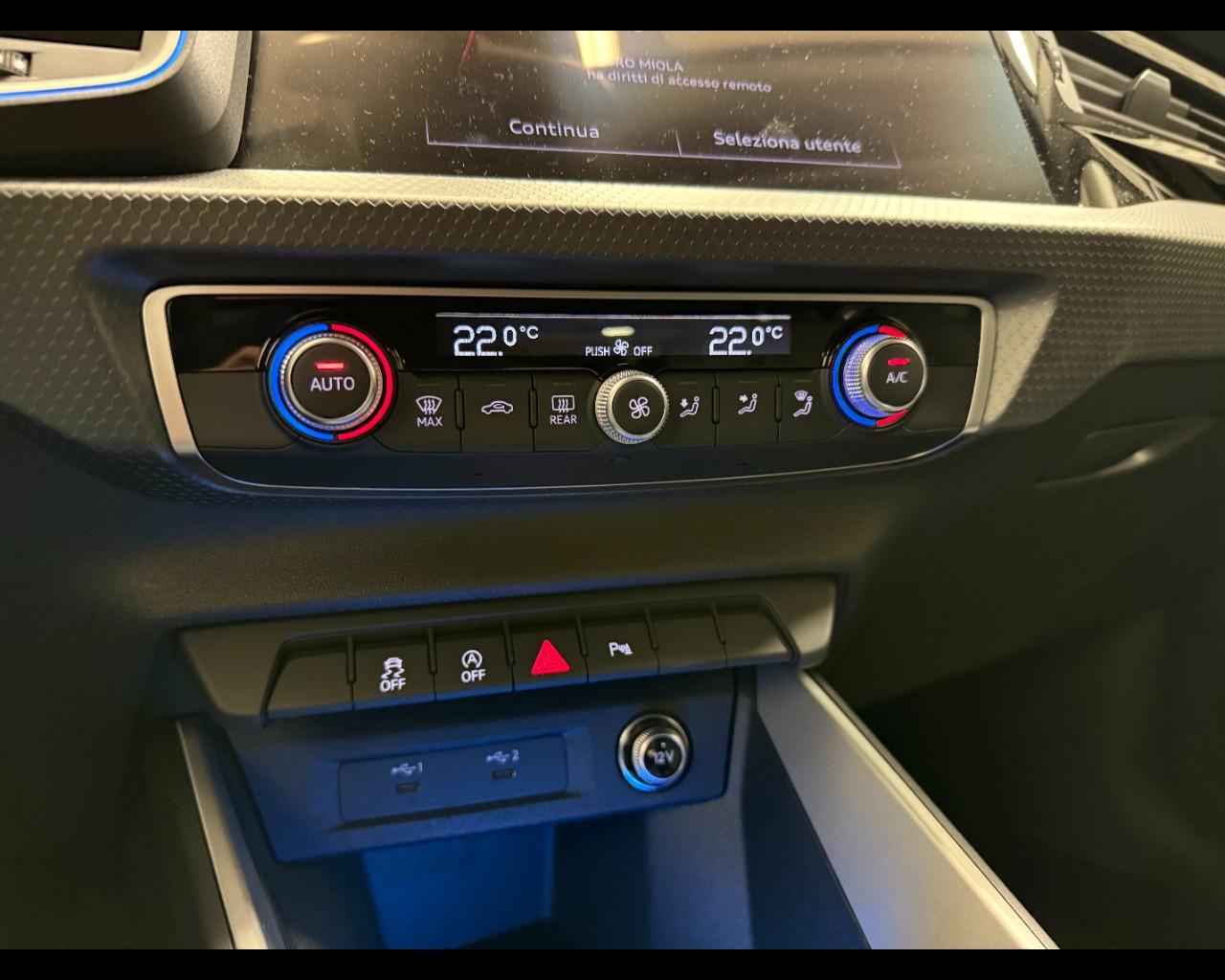 AUDI A1 ALLSTREET 30 TFSI S-TRONIC IDENTITY CONTRAST