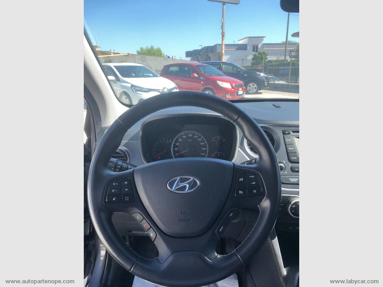 HYUNDAI i10 1.0 MPI Sound Edition