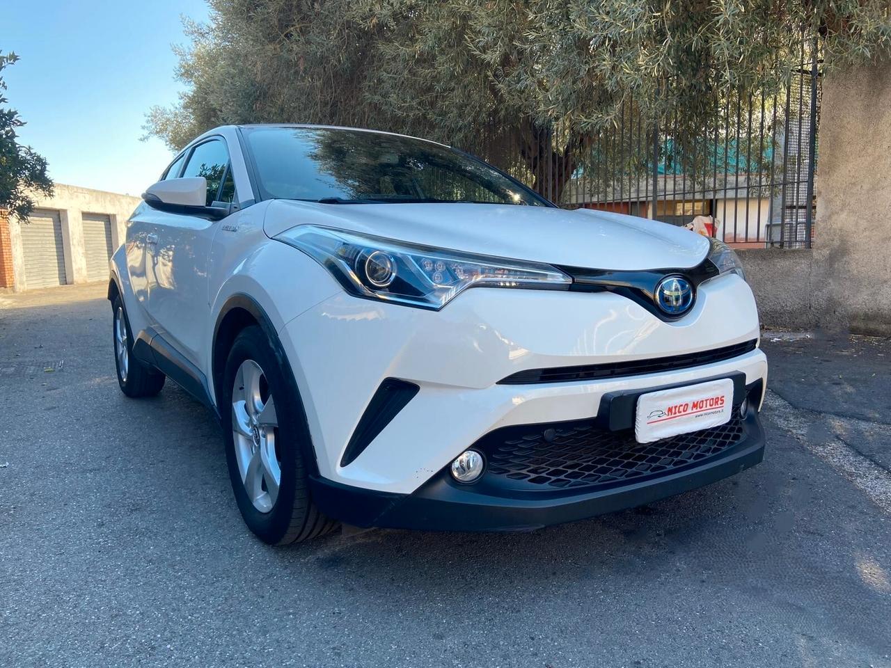 Toyota C-HR 1.8 Hybrid E-CVT Active