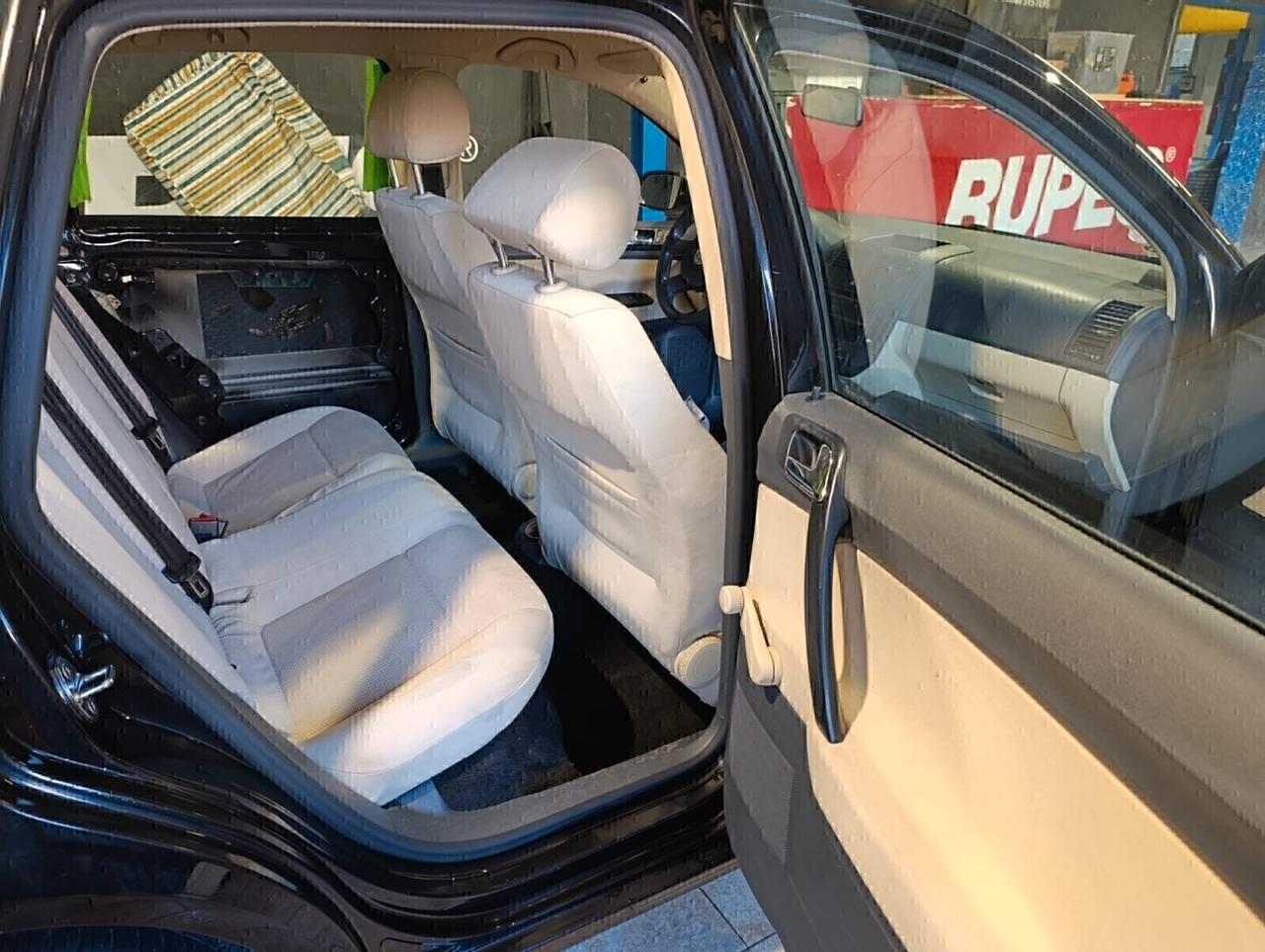 Polo 1.4/75CV 16V 5p. aut. Comfortline