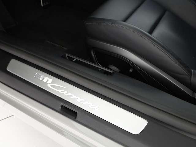 Porsche 992 cabrio 3.0 carrera auto
