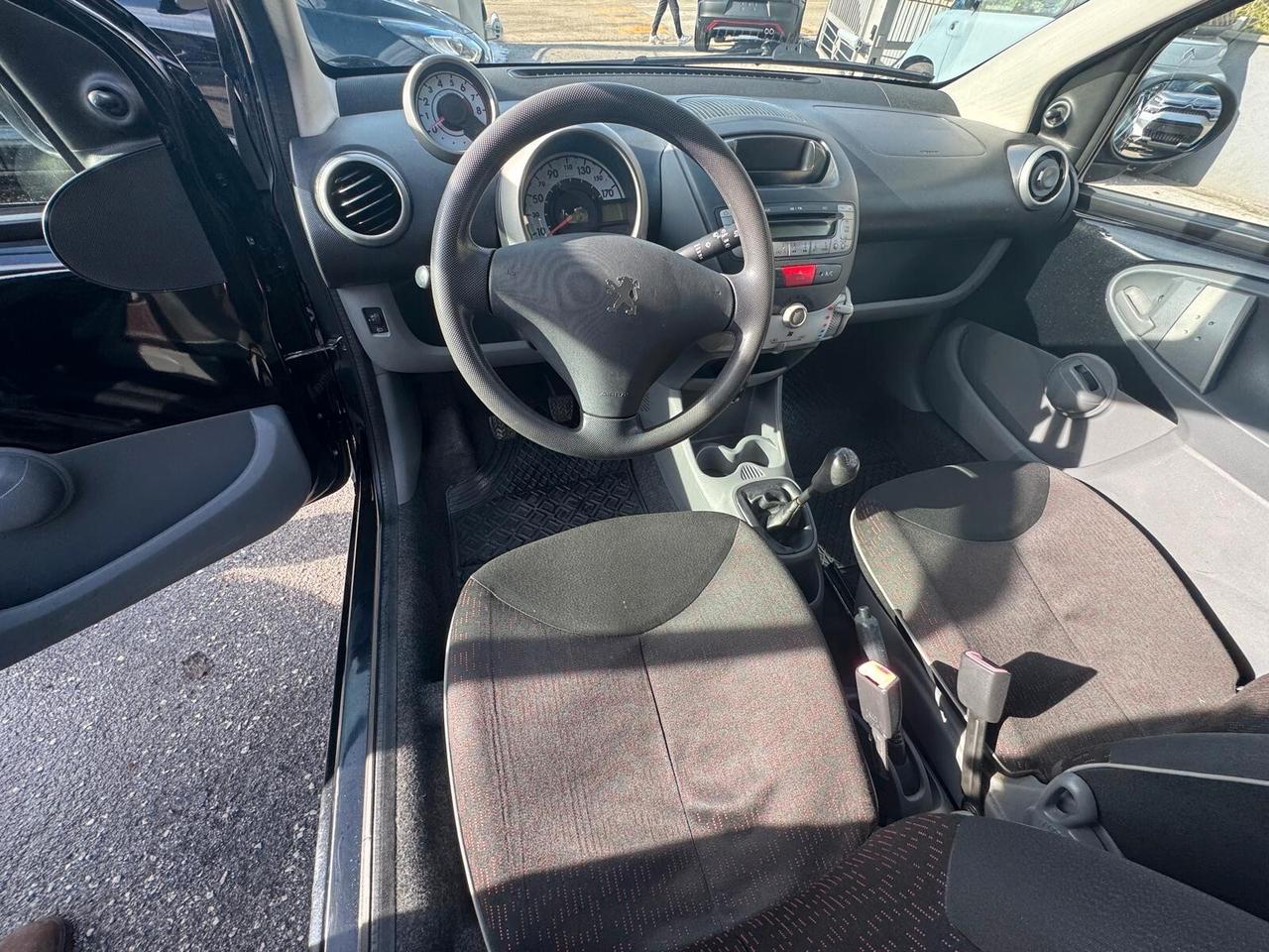 Peugeot 107 1.0 68CV 3p. Plaisir