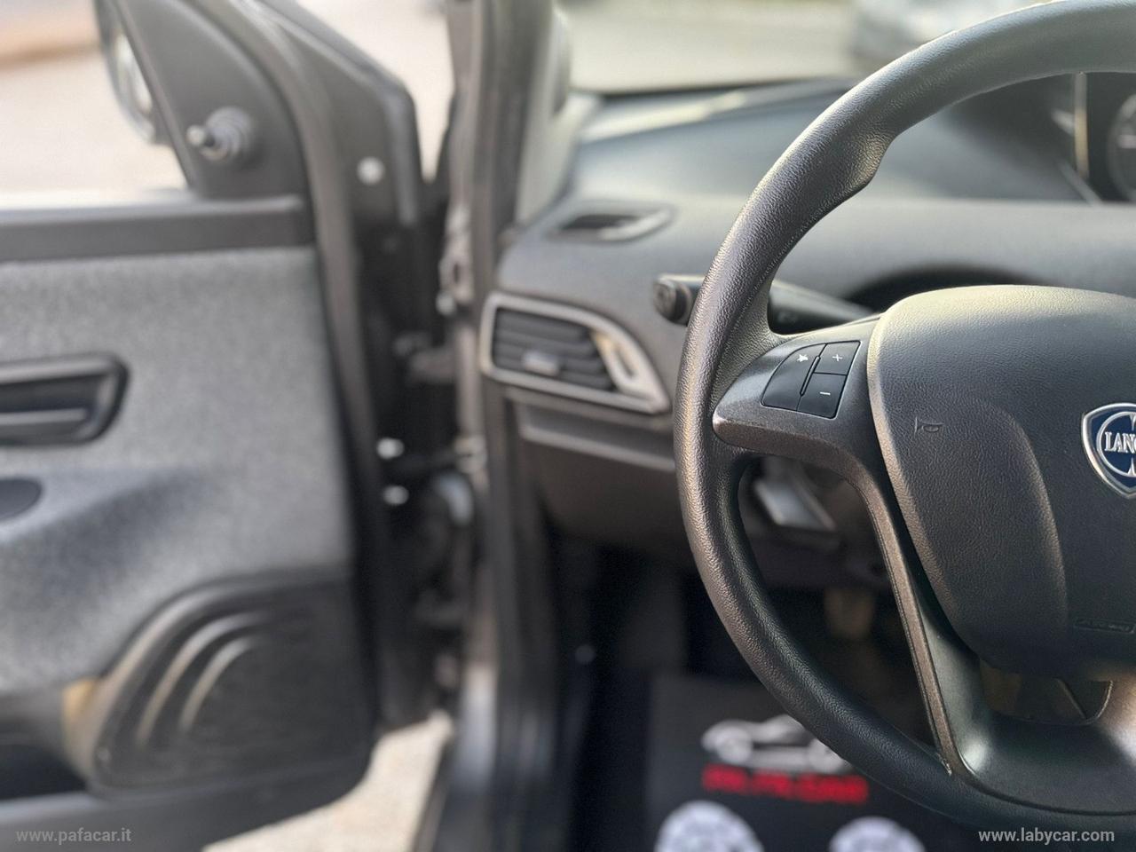 LANCIA Ypsilon 1.0 FireFly 5p.S&S Hybrid Silver