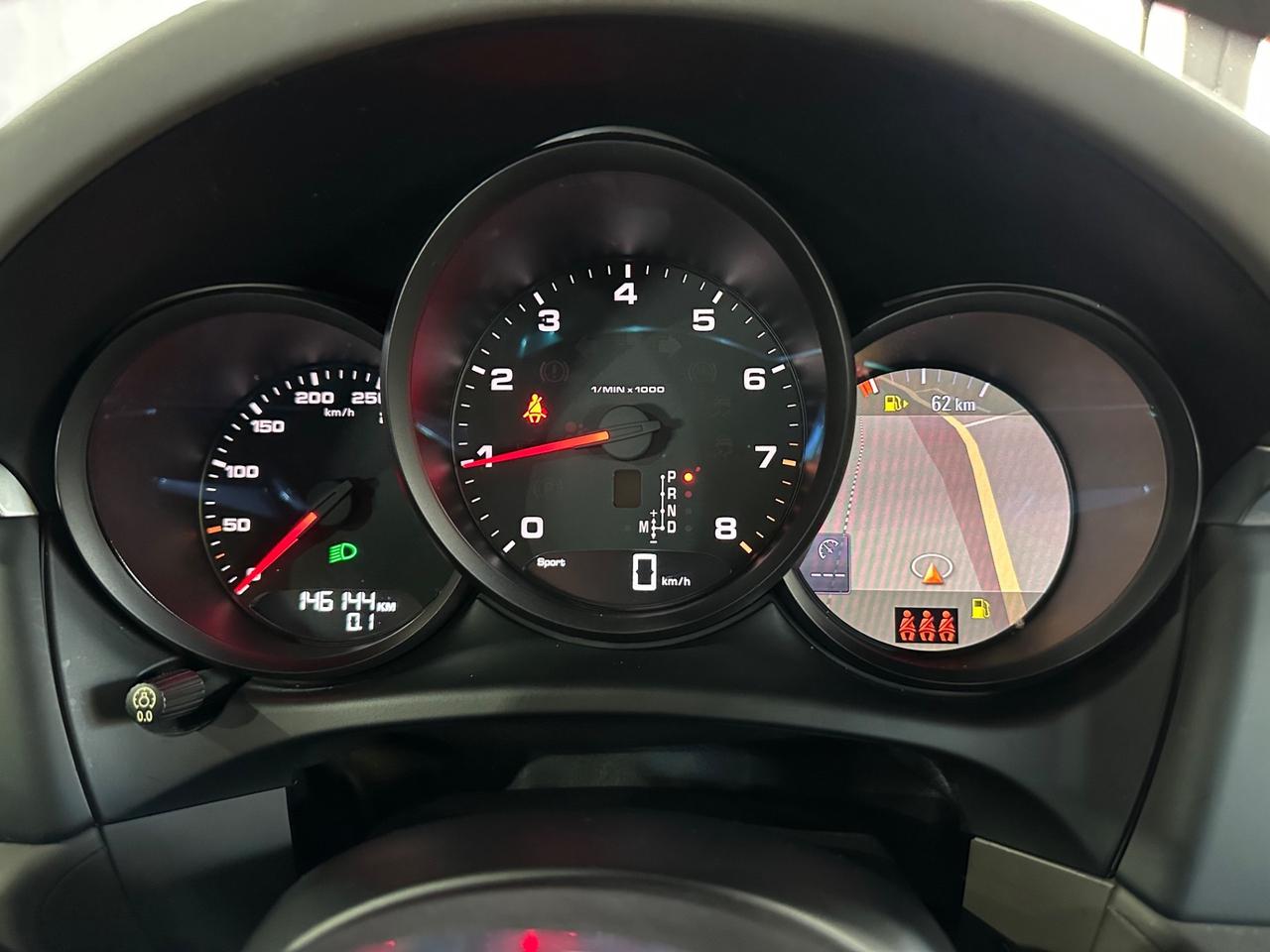 Porsche Macan 2.0 PASM