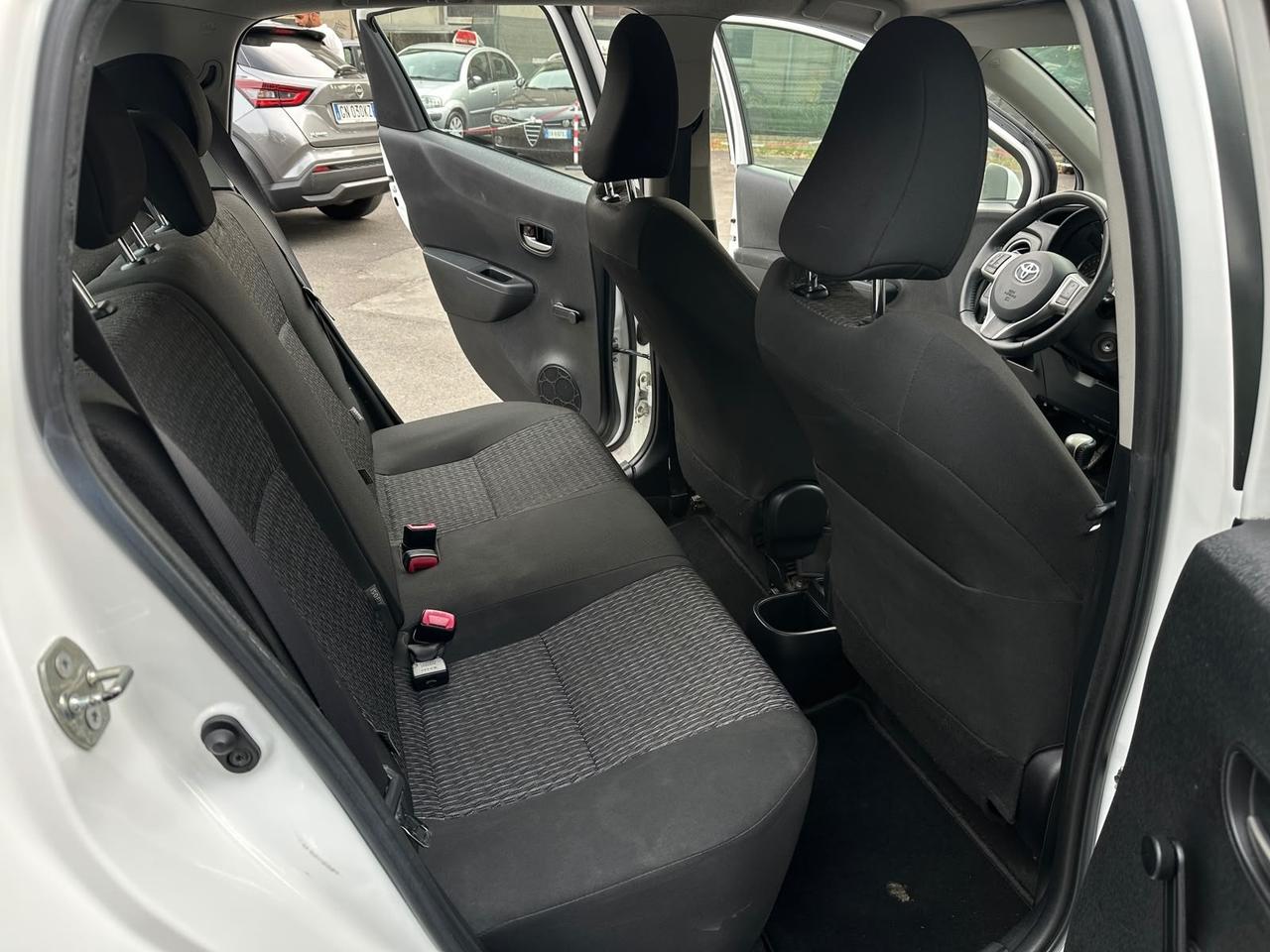 Toyota Yaris 1.0 5 porte Active