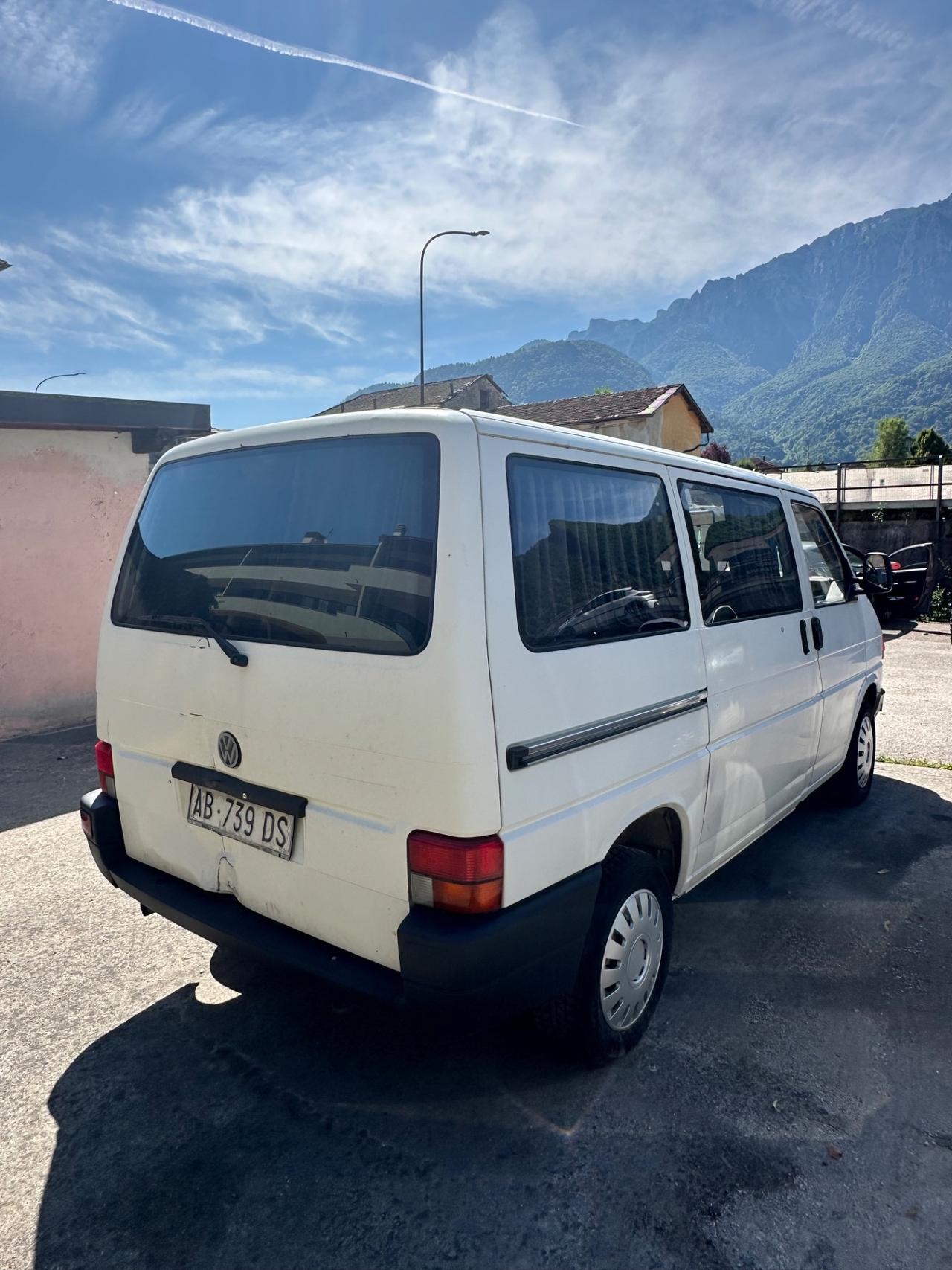 Volkswagen Transporter 2.4 D PC Furgone Vetrinato