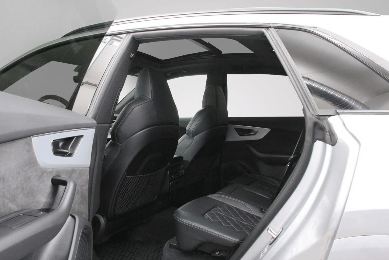 Audi Q8 60 TFSI e quattro tiptronic S line plus