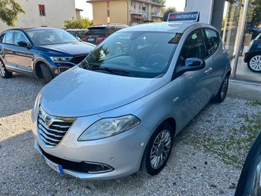 Lancia Ypsilon 0.9 TwinAir 85 CV 5 porte S&S Platinum