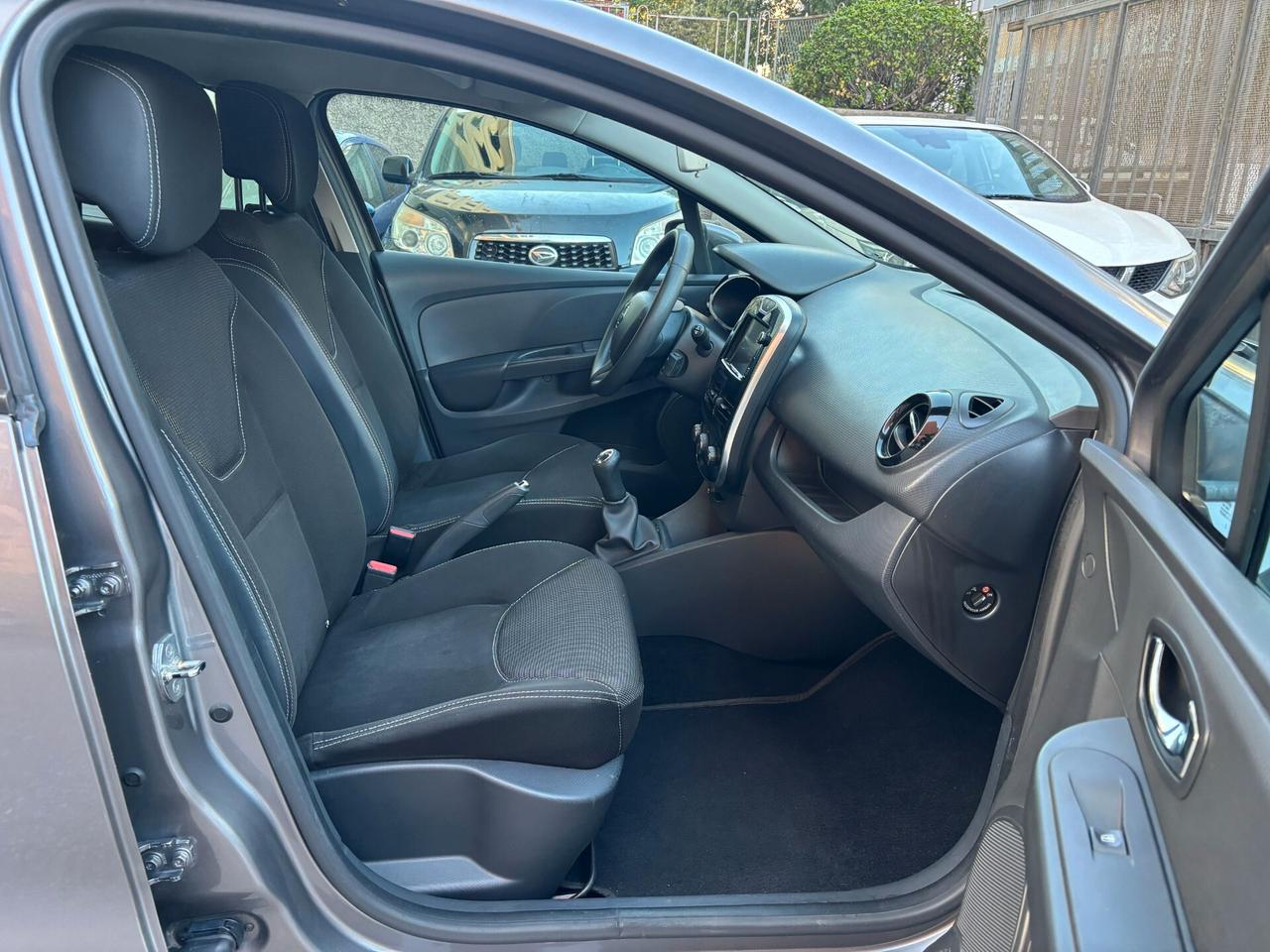 Renault Clio 1.5 dCi 8V 75CV 5 porte Wave