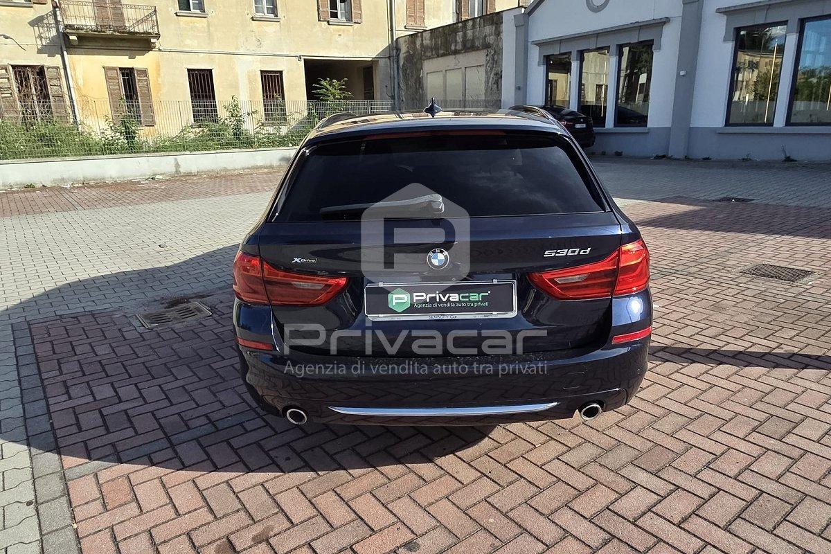 BMW 530d xDrive 249CV Touring Luxury