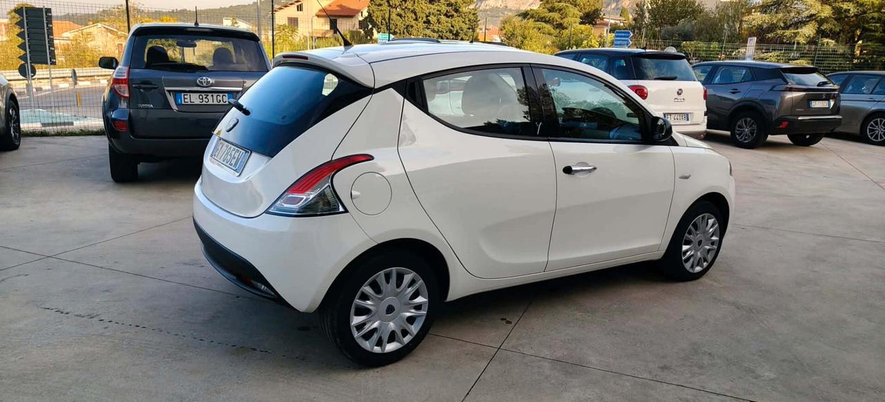 Lancia Ypsilon 1.3 MJT 16V 95 CV
