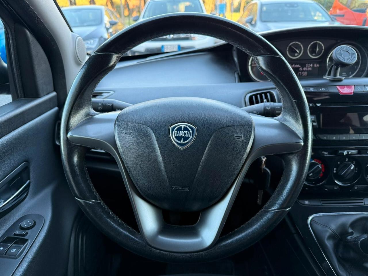 Lancia Ypsilon 1.2 69 CV 5 porte GPL Ecochic Silver