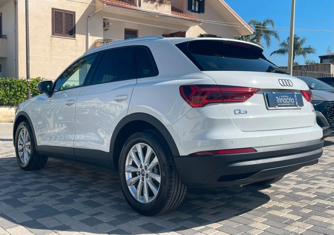 Audi Q3 Business 2.0 TDI 190CV s-tronic quattro 40