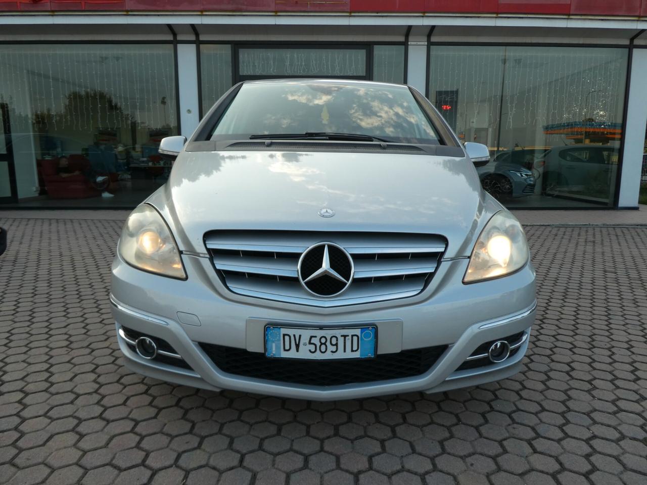 Mercedes-benz B 180 CAMBIO AUTOMATICO