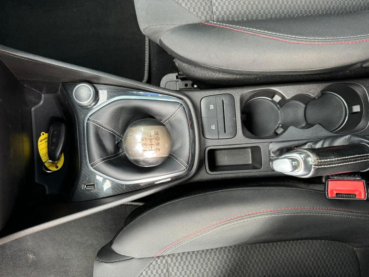 Ford Fiesta 1.5 TDCi ST-Line DISTRIBUZIONE