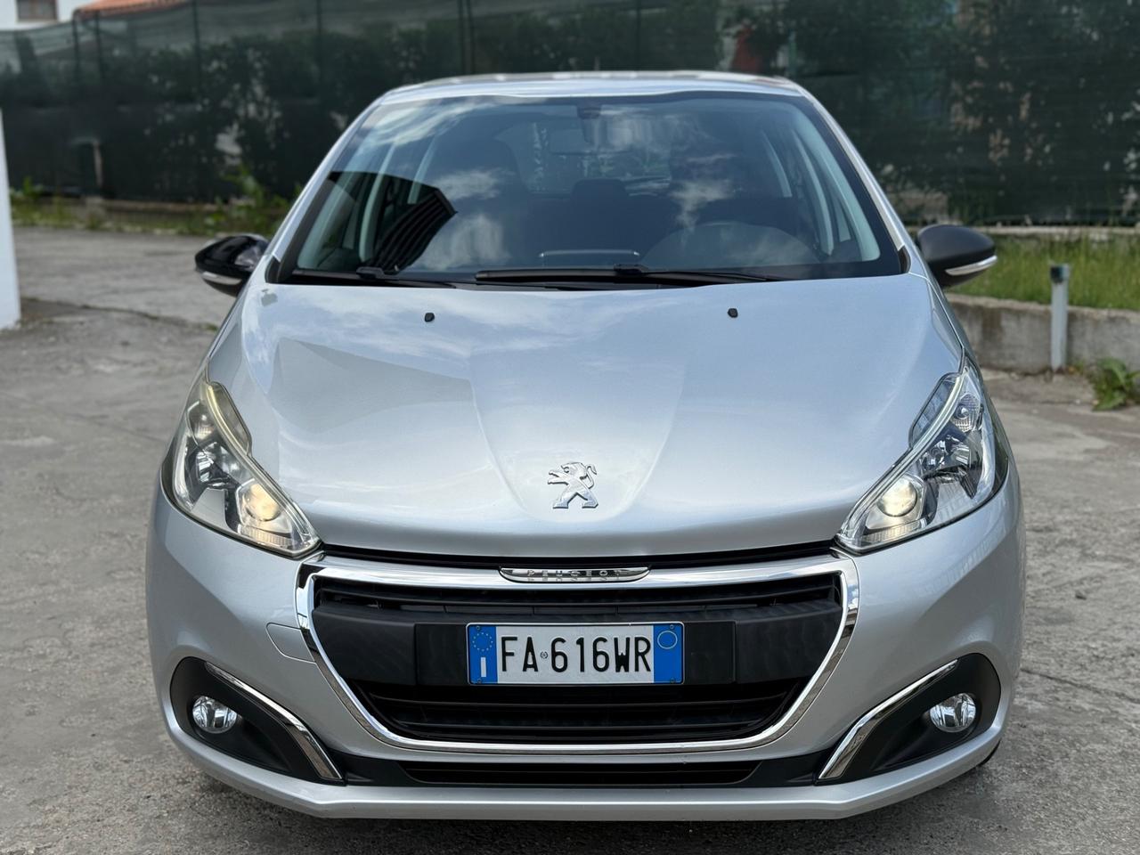 Peugeot 208 1.4 HDi 68 CV Led unico prop. 2015