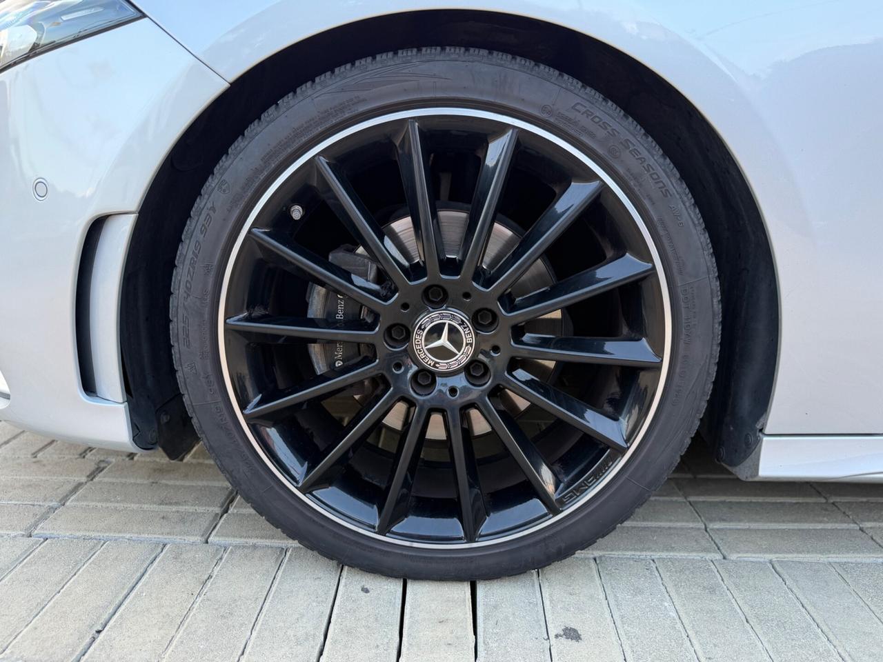 Mercedes-benz A 200 Premium AMG Tetto panoramico / Night / Led / Alcantara