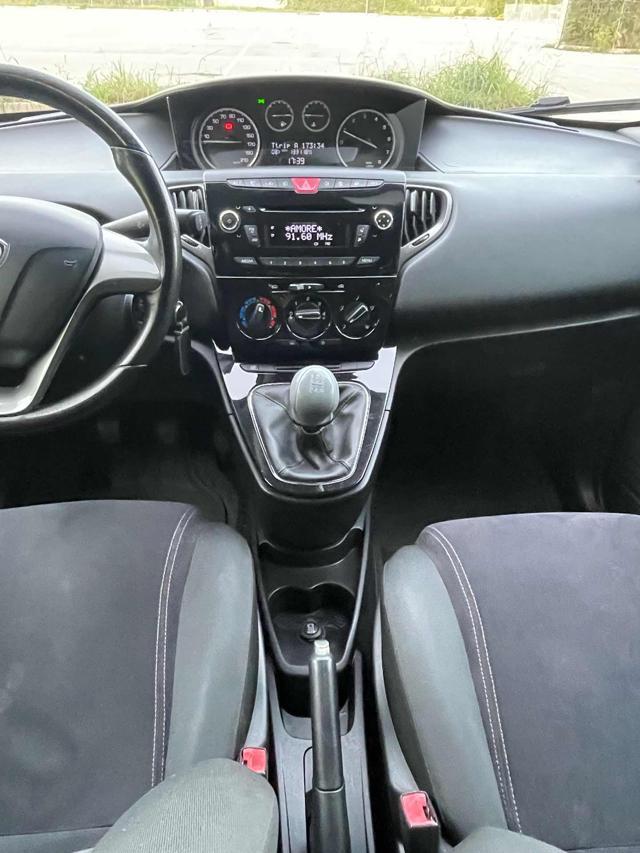 LANCIA Ypsilon 1.2 69 CV 5 porte S&S Silver