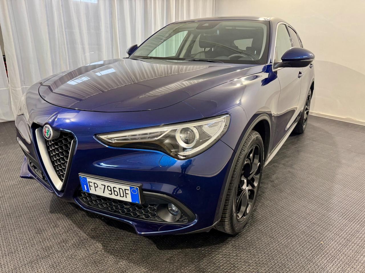 Alfa Romeo Stelvio 2.2 Turbodiesel 210 CV AT8 Q4 Super