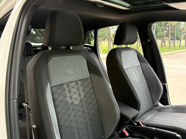 VOLKSWAGEN Taigo 1.0 TSI 110 CV DSG R-Line TETTO APR/PAN