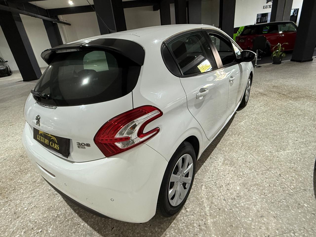 Peugeot 208 1.4 HDi 68 CV Allure