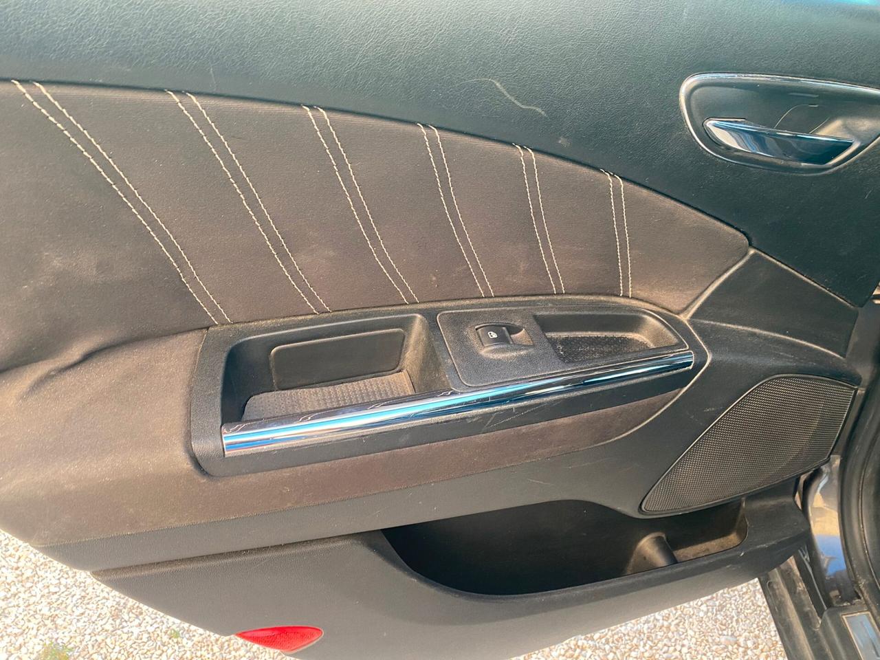 Lancia Delta 1.6 MJT DPF Platino