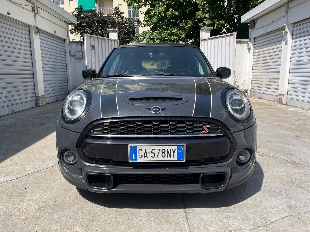 Mini 2.0 Cooper S 192CV Da VETRINA