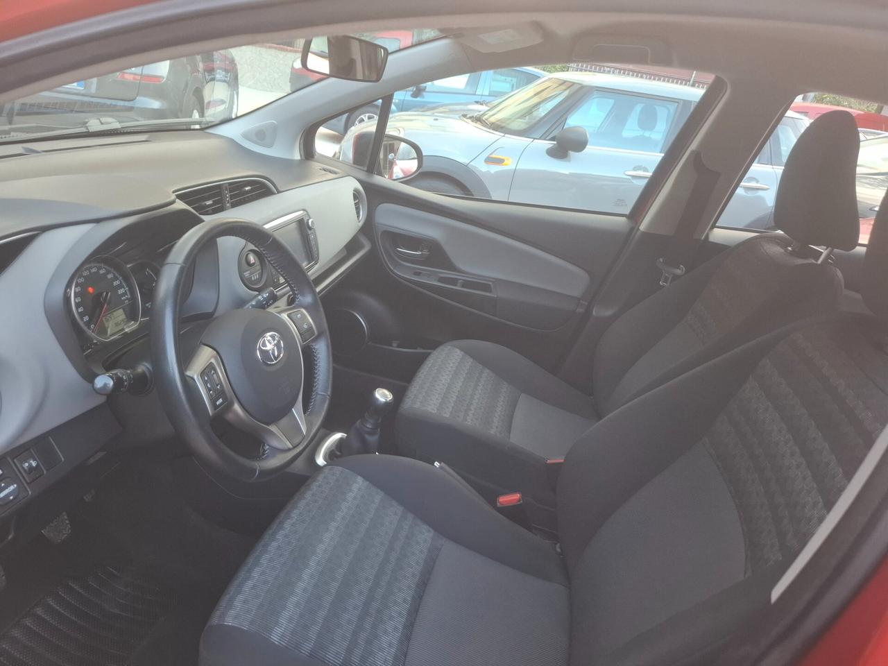 Toyota Yaris - 1.0 VVT-i Lounge Camera