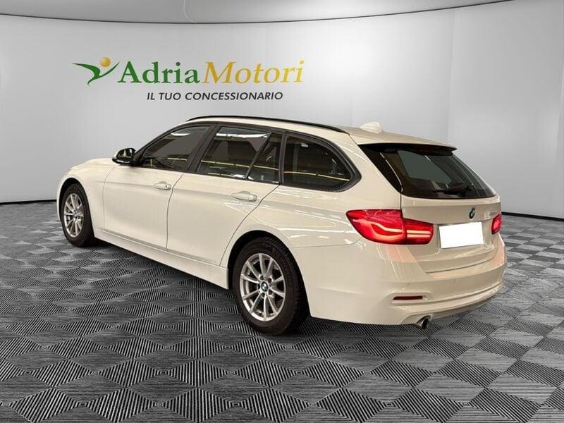 BMW Serie 3 318d Touring Business Adv. Aut.