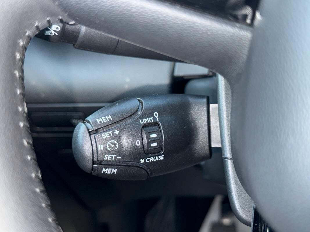 Citroen C3 Aircross 1.2 puretech Shine 110cv Con TELECAMERA & NAVIG.