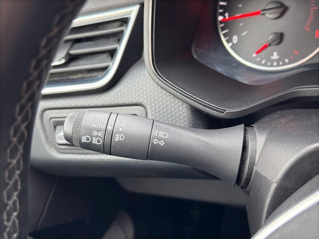 Renault Clio 1.0 tce Business 90cv Con NAVIGATORE