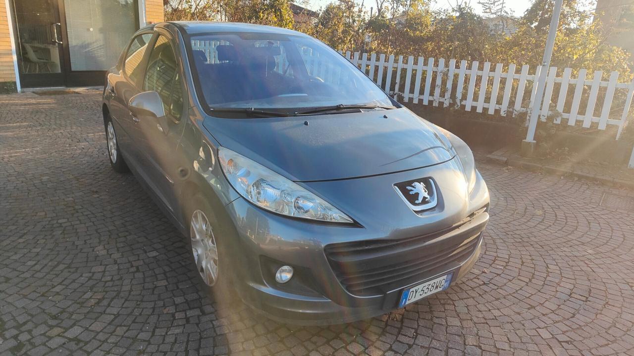 Peugeot 207 1.4 8V 75CV 5p. X Line ECO GPL