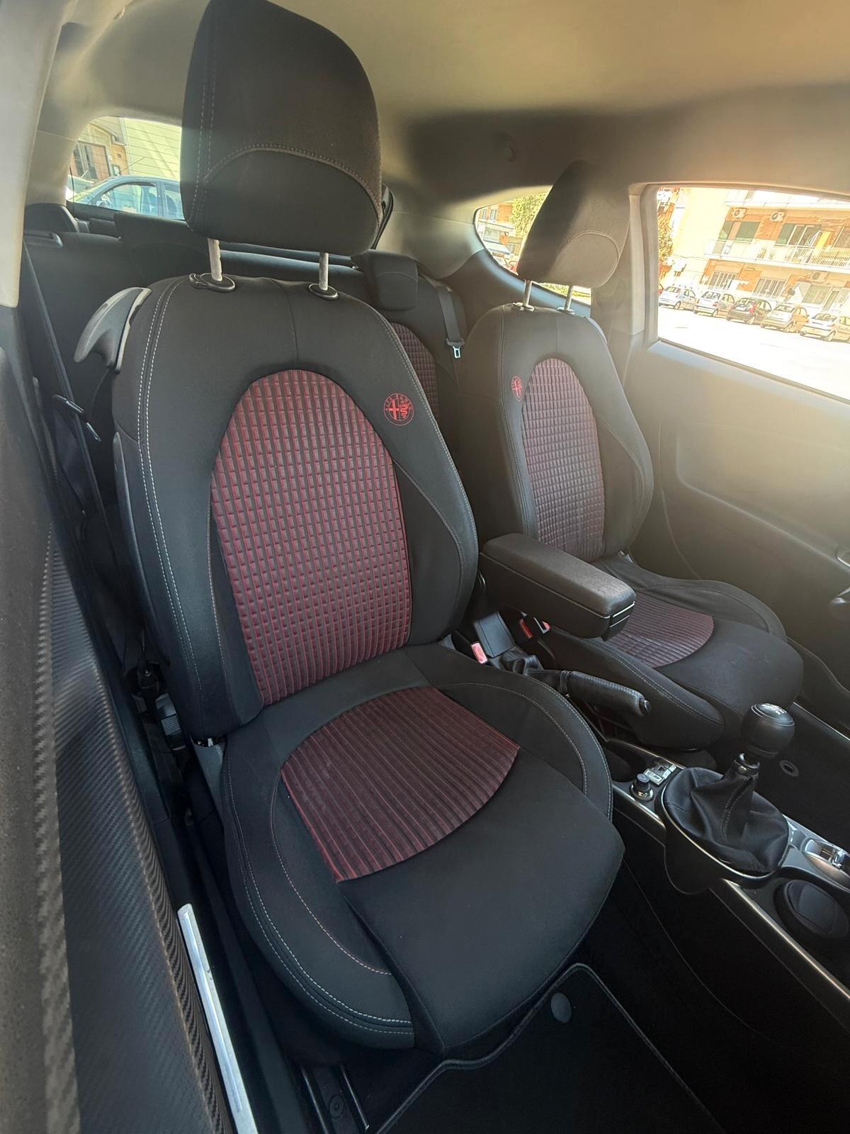 Alfa Romeo MiTo 1.4 T 120 CV GPL Distinctive Sport Pack