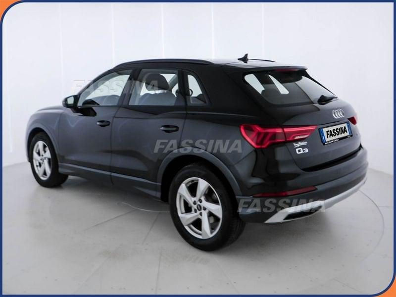 Audi Q3 35 TFSI Mhev S tronic Business Advanced