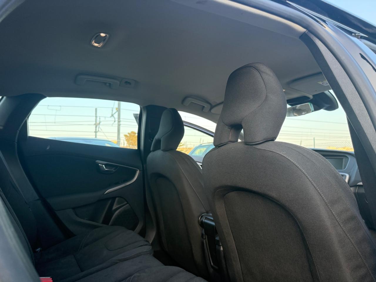 Volvo V40 D2 1.6 DIESEL 15.000 Km Motore Nuovo