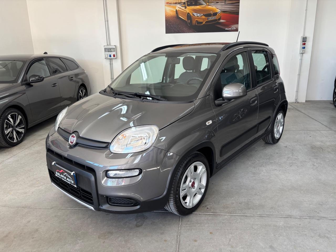Fiat Panda 1.0 FireFly S&S Hybrid Garmin
