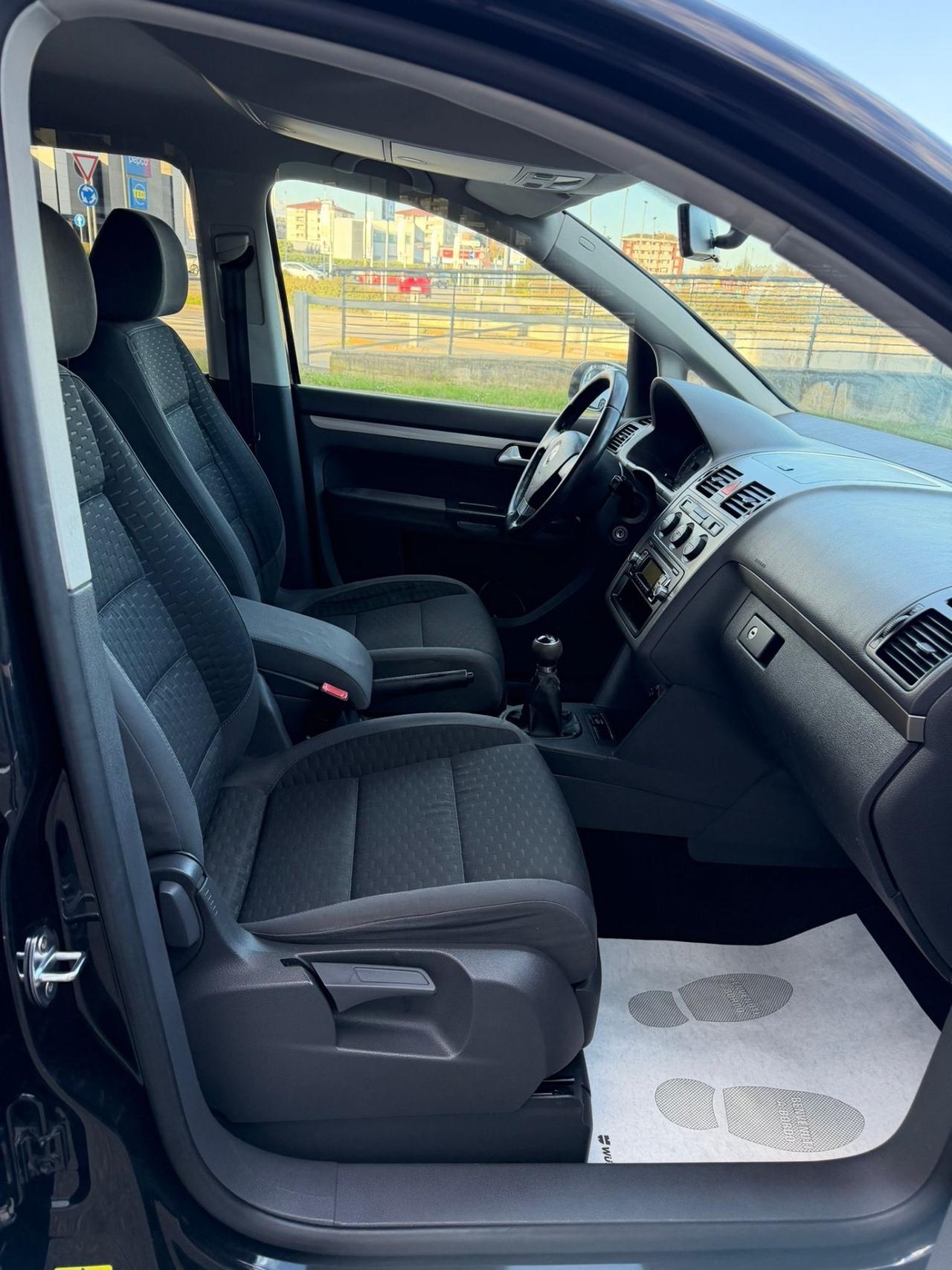 Volkswagen Touran 1.6 Trendline Bifuel G