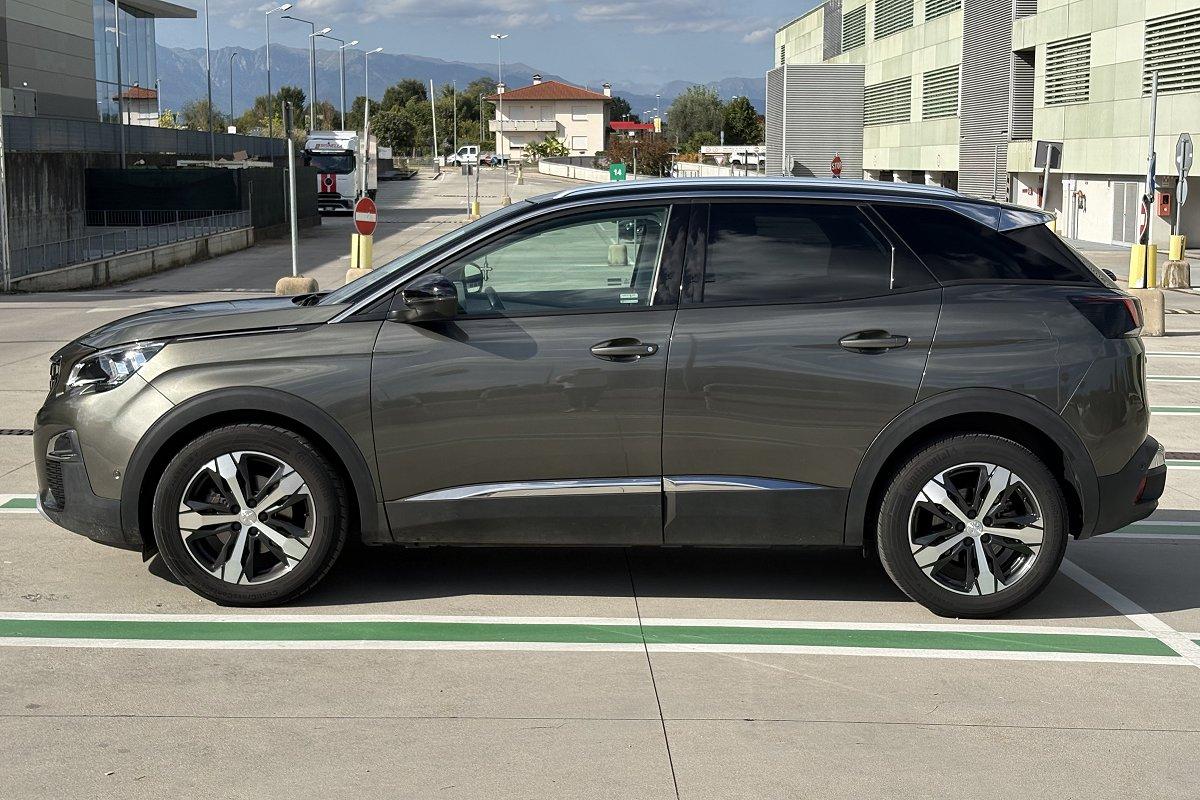 PEUGEOT 3008 PureTech Turbo 130 S&S EAT8 Allure