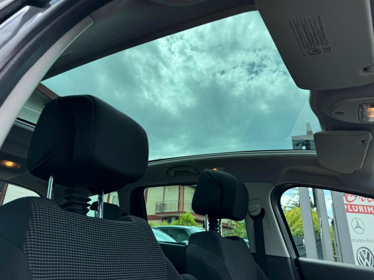 Peugeot 5008 1.6 120CV Premium