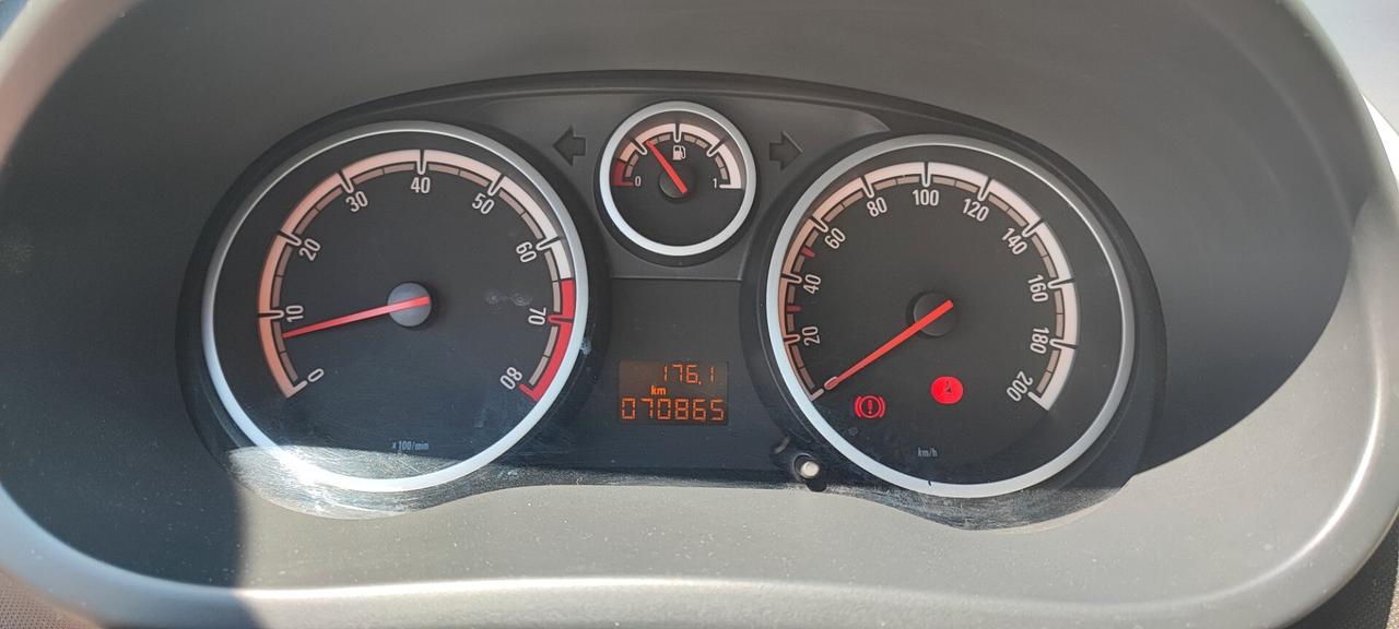 Opel Corsa 1.2 5 porte uni.pro