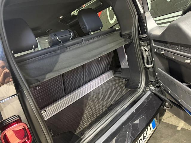 LAND ROVER Defender 3.0D 200 CV AWD X-DYNAMIC SE SERVICE LAND ROVER