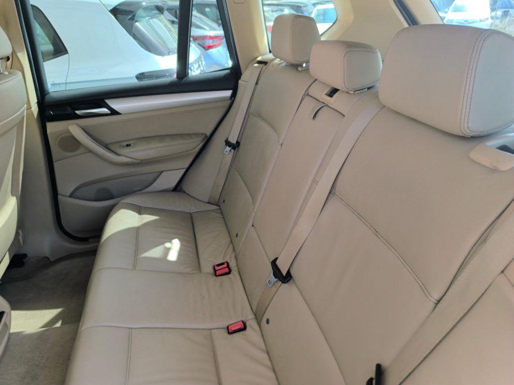 BMW X3 xDrive20d Eletta NAVI! PDC! R17!