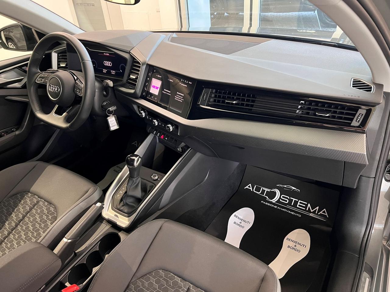 AUDI A1 II 2019 Sportback Sportback 30 1.0 tfsi S Line Edition 116cv s-tronic - VARI COLORI!