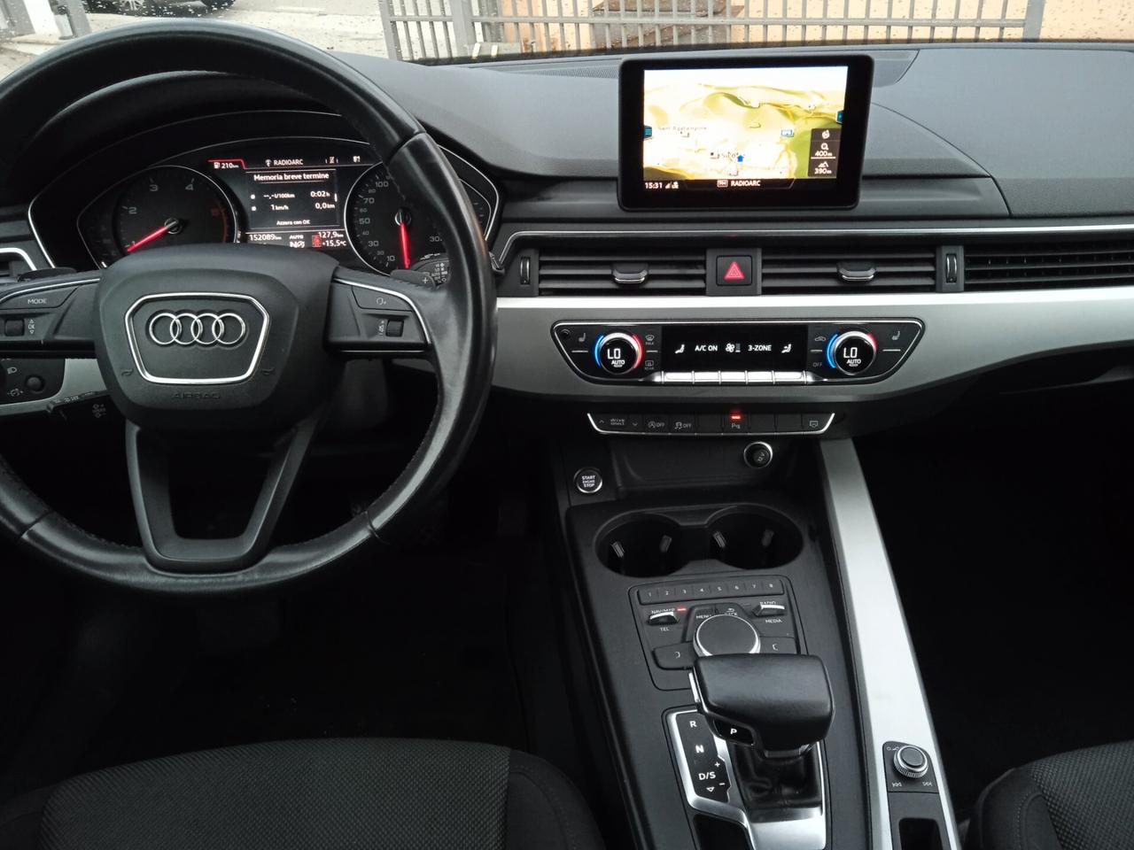 Audi A4 Avant 30 TDI S tronic Design