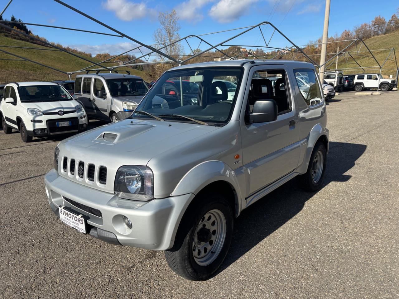 Suzuki Jimny 1.5 DDiS cat 4WD SOLO PER OPERATORI DEL SETTORE.