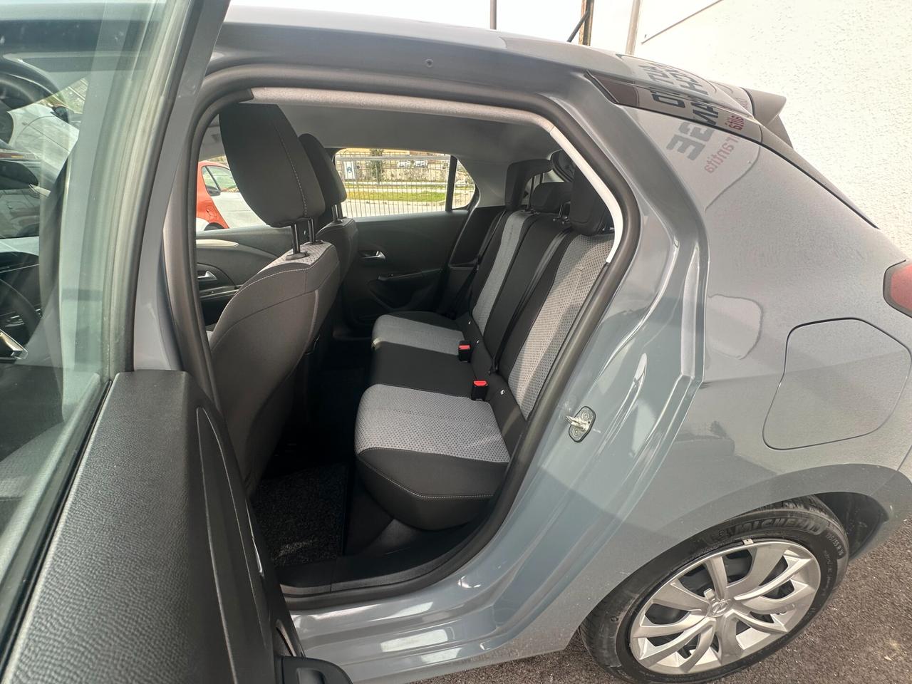 Opel Corsa 1.2 Edition