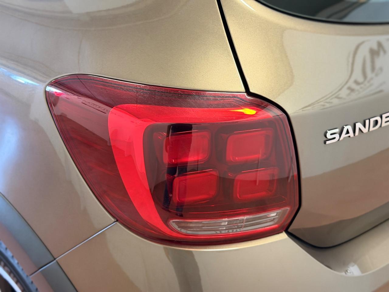 Dacia Sandero Stepway 1.0 TCe 100 CV ECO-G Comfort